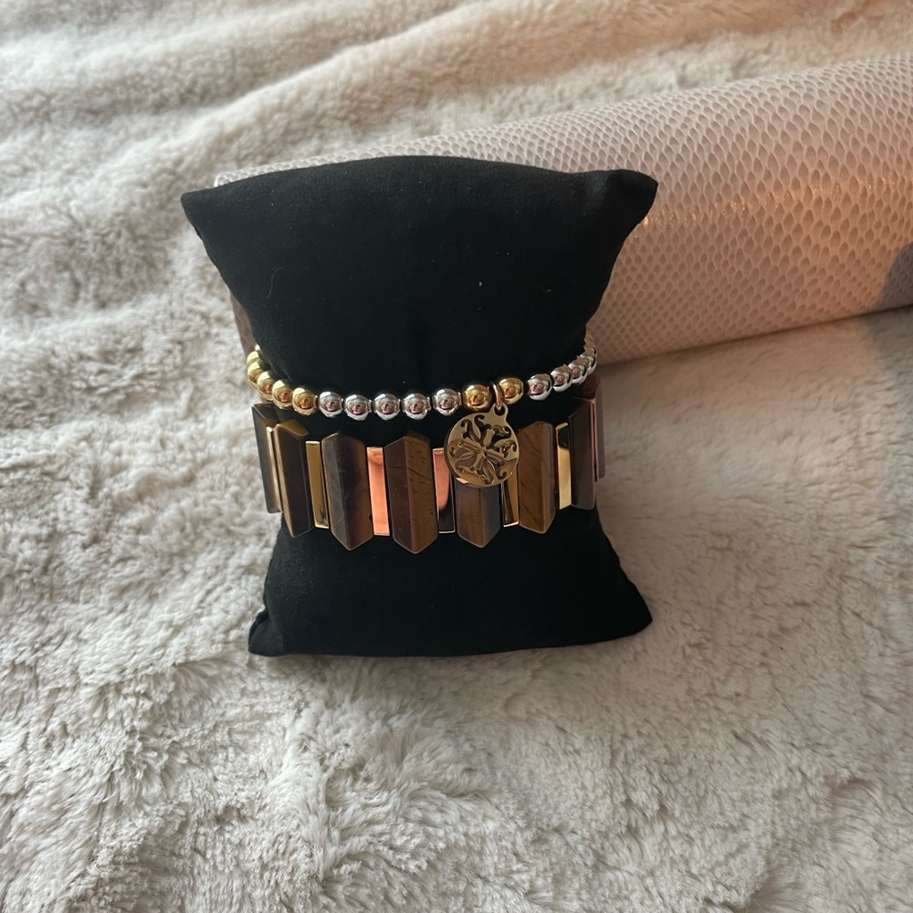 Rust Cuff of the Month
